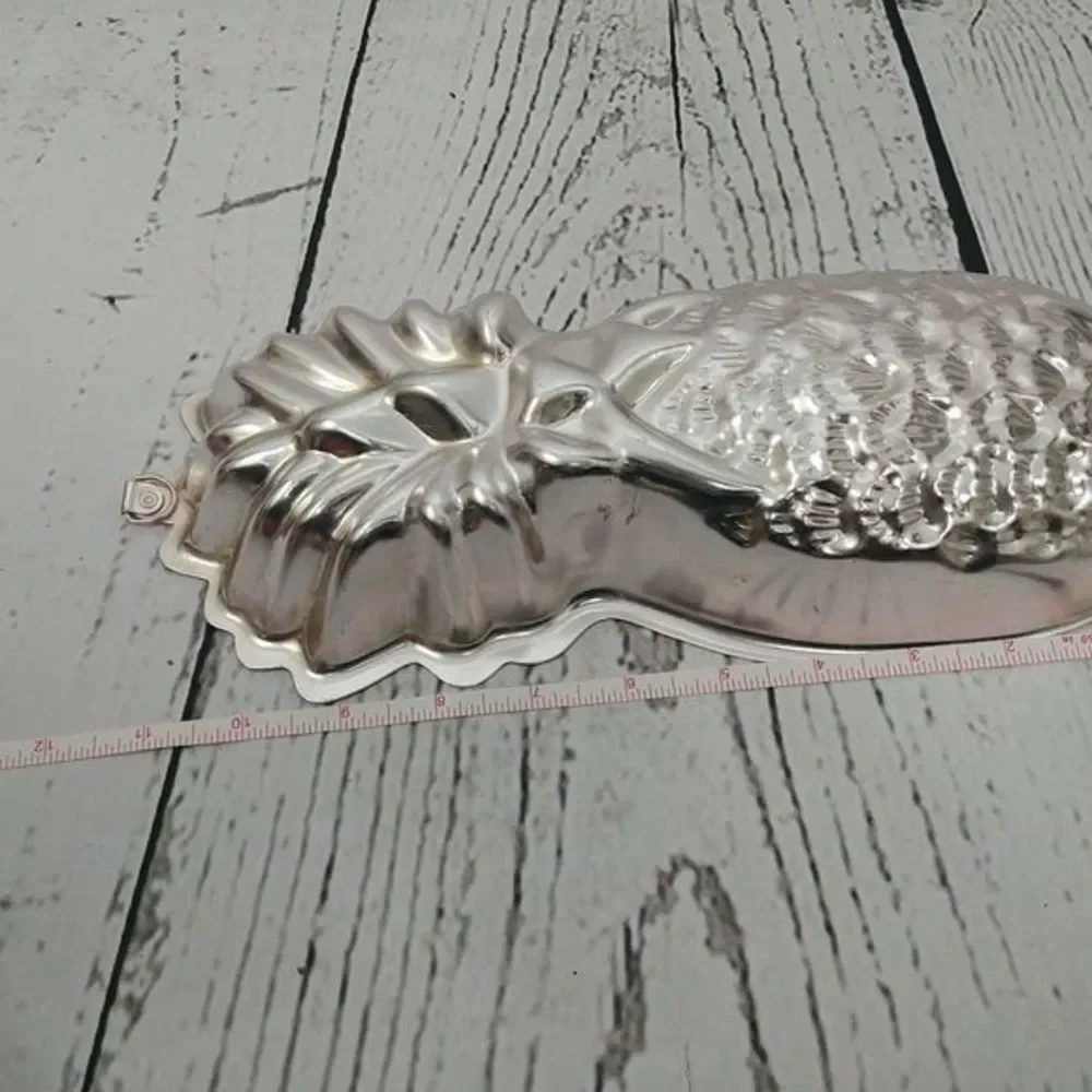 Vintage Copper Pineapple Jello Mold‎